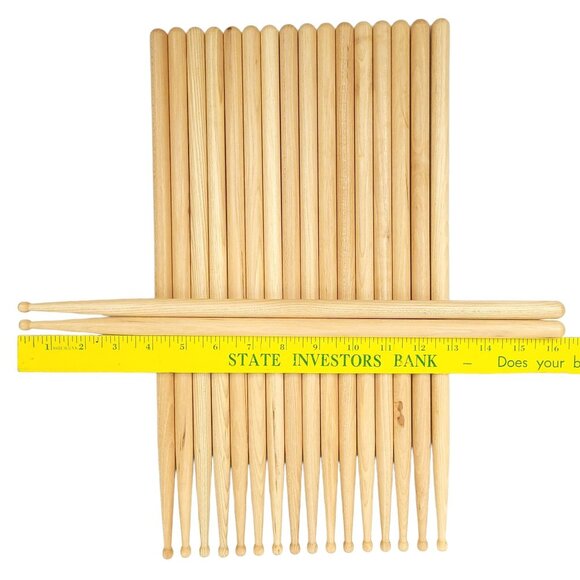D'Addario Hickory Drumsticks 9 Pair 16" Hickory Wood 18 Sticks - Picture 5 of 7